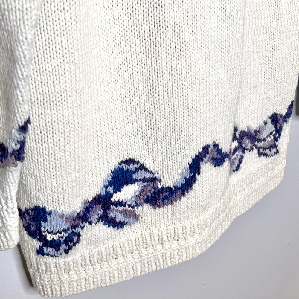 Express vintage coquette White V-Neck Sweater with Floral Pattern - Picture 7 of 13